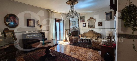 Apartamento T2 em Torre Annunziata, Italy N.º 341280 4