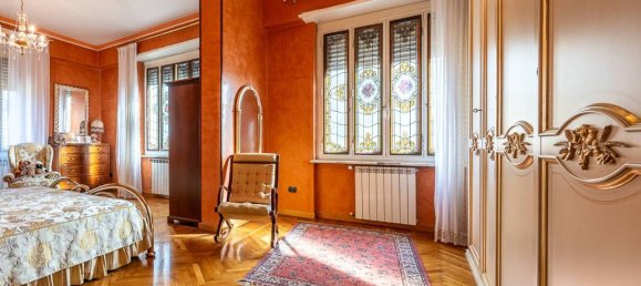 6 rooms Apartment in Turin, Italy No. 27053 24