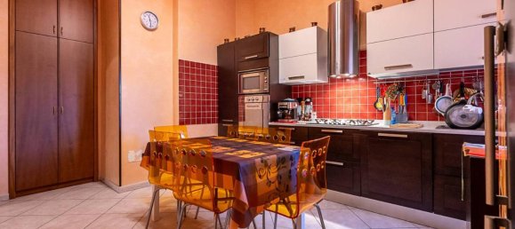 6 rooms Apartment in Turin, Italy No. 27053 20