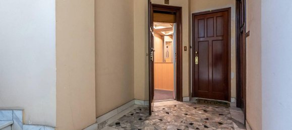 6 rooms Apartment in Turin, Italy No. 27053 5