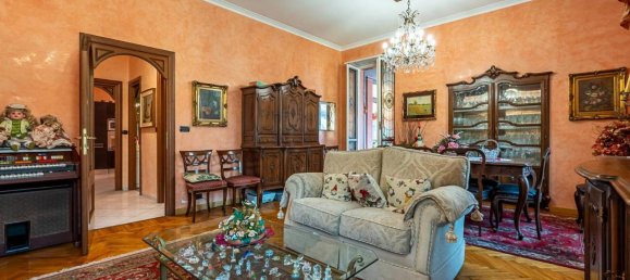 6 rooms Apartment in Turin, Italy No. 27053 10