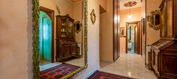 6 rooms Apartment in Turin, Italy No. 27053 7