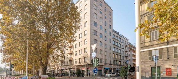 6 rooms Apartment in Turin, Italy No. 27053 30