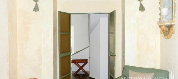 Villa de 8 dormitorios en Siena, Italy No. 1888 12