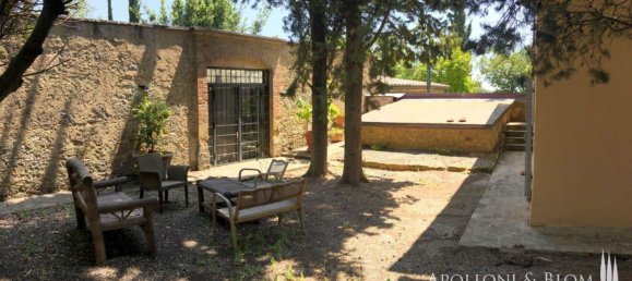 Villa de 8 dormitorios en Siena, Italy No. 1888 15