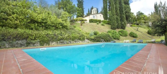 Villa de 8 dormitorios en Siena, Italy No. 1888 42