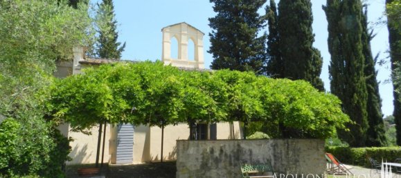 Villa de 8 dormitorios en Siena, Italy No. 1888 3