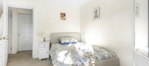 1 bedroom Apartment in London, United Kingdom No. 5388 10