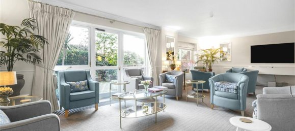 1 bedroom Apartment in London, United Kingdom No. 5388 8