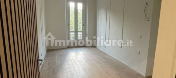 Apartamento de 2 dormitorios en Turin, Italy No. 370483 33