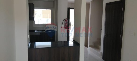 Moradia em banda T3 em Dubai, UAE N.º 47292 4