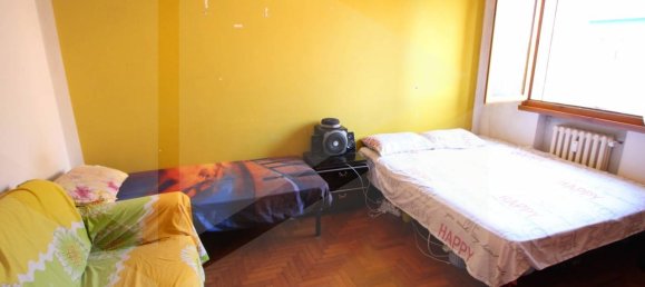 3 rooms Apartment in Bologna, Italy No. 27516 3