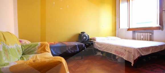 3 rooms Apartment in Bologna, Italy No. 27516 5