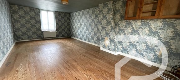 3 bedrooms Villa in Crepy-en-Valois, France No. 49349 8