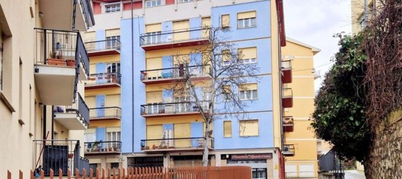 Квартира с 4 комнатами в Л’Акуила, Италия № 30582 20