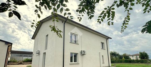 3 chambres Villa à Goito, Italy No. 315654 17