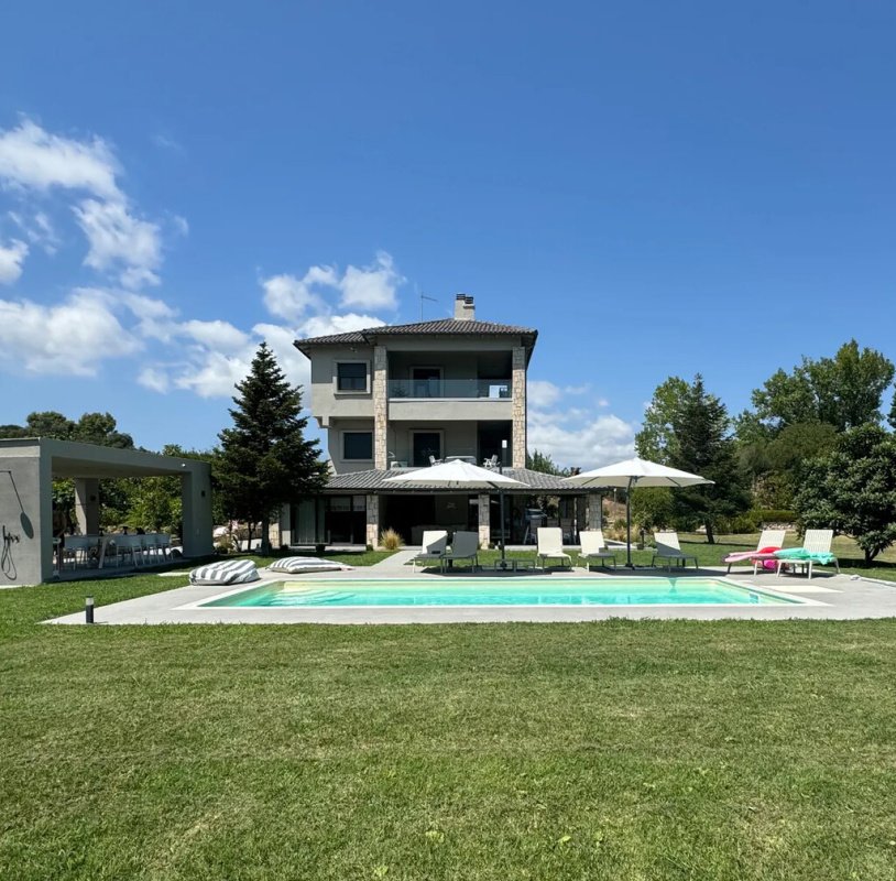 5 bedrooms Villa in Chalkidiki, Greece No. 8180