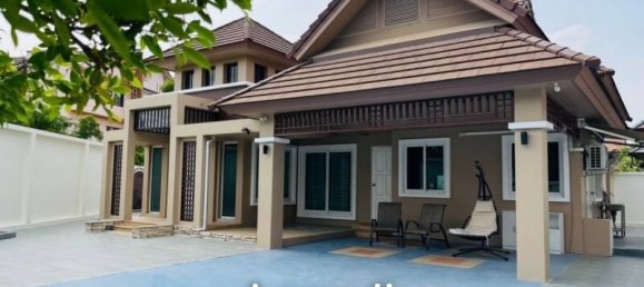 Café/restaurante de 3 dormitorios en Bang Lamung, Thailand No. 17610 2