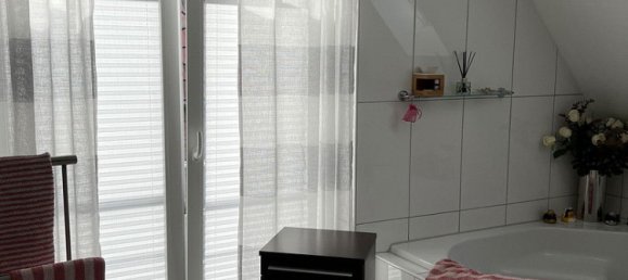 4 rooms House in Wesel, Germany No. 218377 24