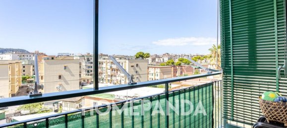 4 bedrooms Apartment in Naples, Italy No. 346127 7