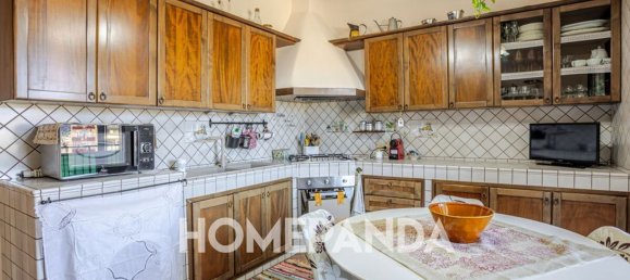4 bedrooms Apartment in Naples, Italy No. 346127 5
