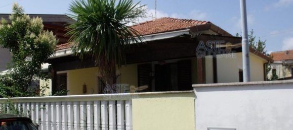 4-Zimmer Wohnung in Montesilvano, Italy, Nr. 238429 8
