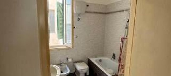 8 rooms Apartment in Arezzo, Italy No. 279784 3