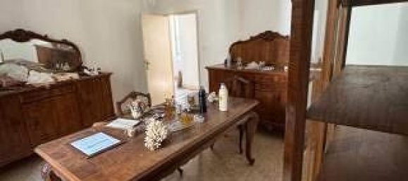 8 rooms Apartment in Arezzo, Italy No. 279784 2