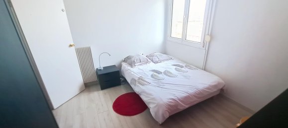 4 bedrooms Apartment in Reims, France No. 273977 9