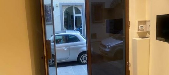 2 bedrooms Commercial property in Florence, Italy No. 220295 24