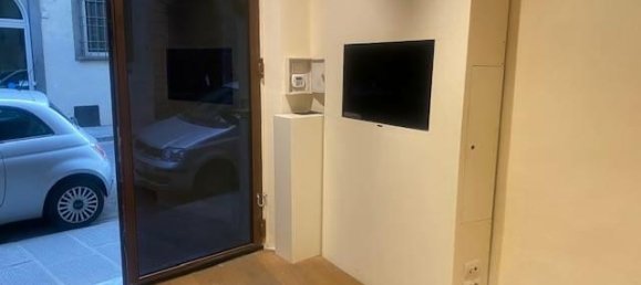 2 bedrooms Commercial property in Florence, Italy No. 220295 25