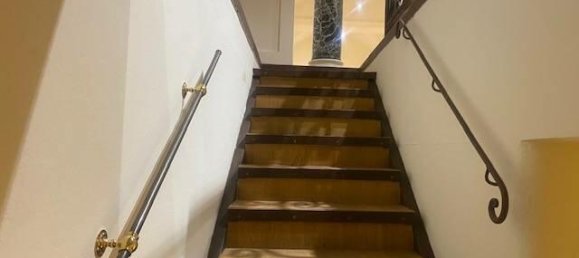 2 bedrooms Commercial property in Florence, Italy No. 220295 10