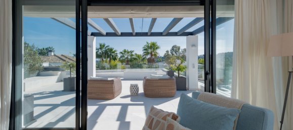 7 bedrooms Villa in Marbella, Spain No. 89495 20