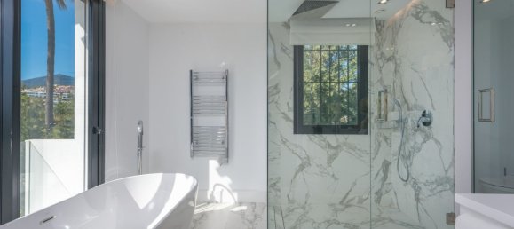 7 bedrooms Villa in Marbella, Spain No. 89495 36