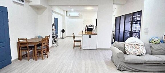 3 bedrooms Condo in Bangkok, Thailand No. 22159 3