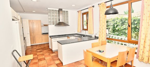 4 bedrooms Villa in Cadiz, Spain No. 141903 14