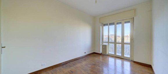 3-Zimmer Wohnung in Turin, Italy, Nr. 37038 9