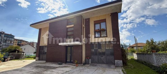 3 غرف نوم فيلا في Chivasso, Italy رقم 347939 2