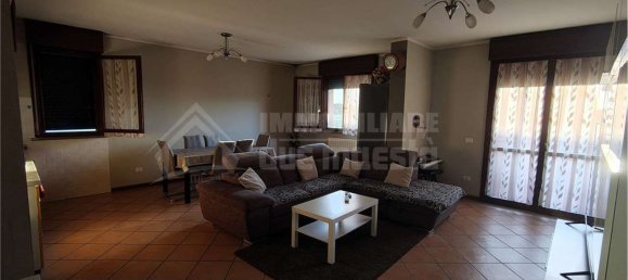 4 rooms Apartment in Reggio Emilia, Italy No. 264057 2