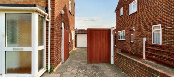 3 Schlafzimmer Haus in Dartford, United Kingdom, Nr. 4916 2