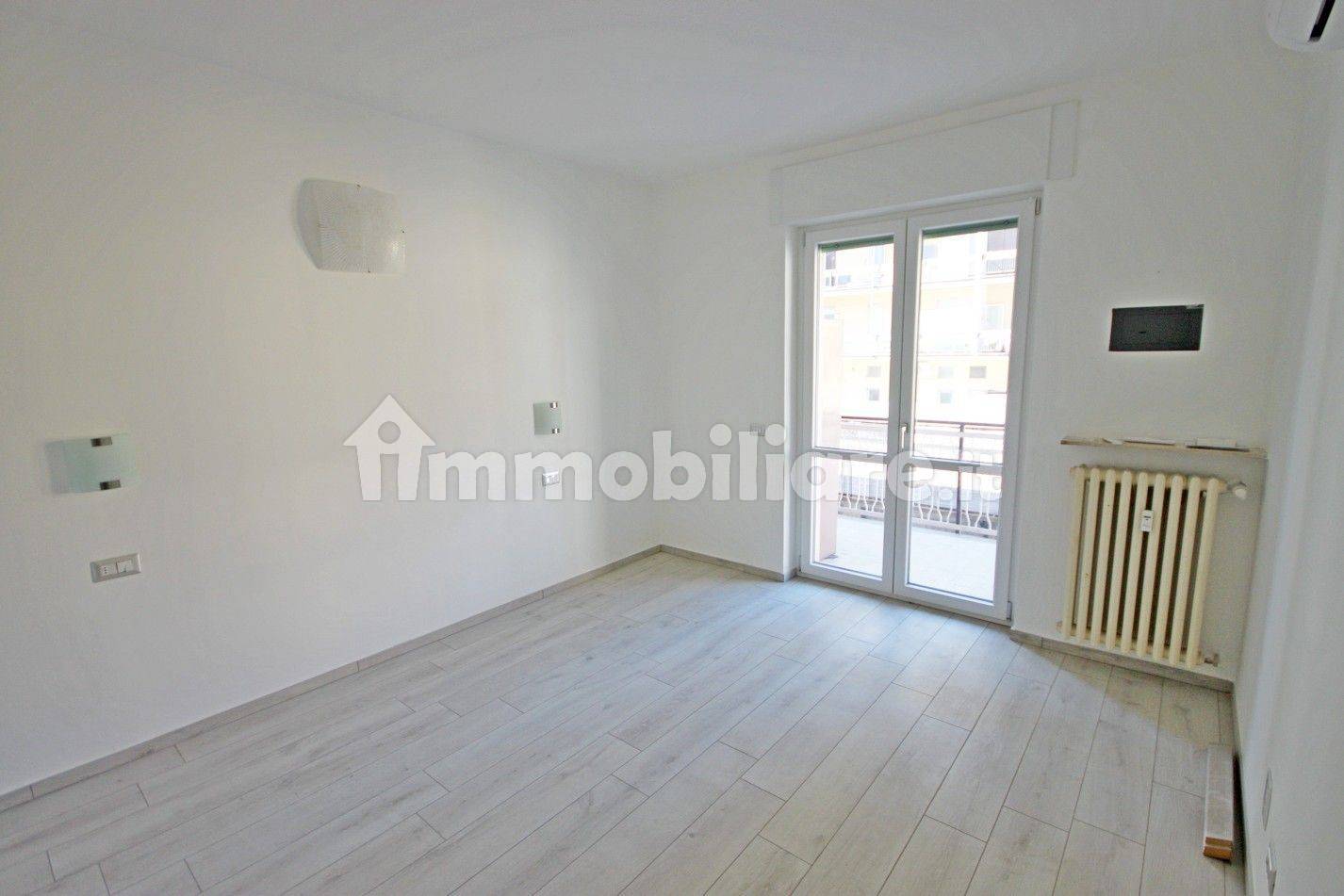 Apartamento T2 em Domodossola, Italy N.º 128130