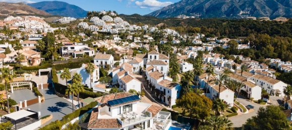 5 bedrooms House in Marbella, Spain No. 71876 7