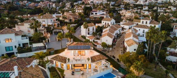 5 bedrooms House in Marbella, Spain No. 71876 9