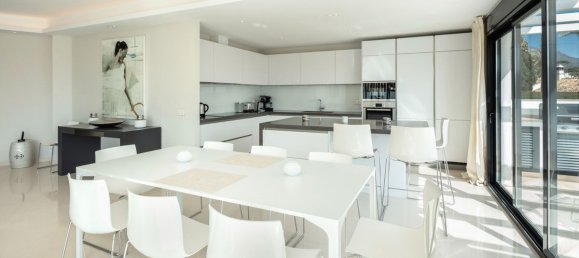 5 bedrooms House in Marbella, Spain No. 71876 30