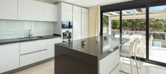 5 bedrooms House in Marbella, Spain No. 71876 29