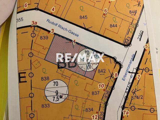 1000m² Land in Himberg, Austria No. 82069