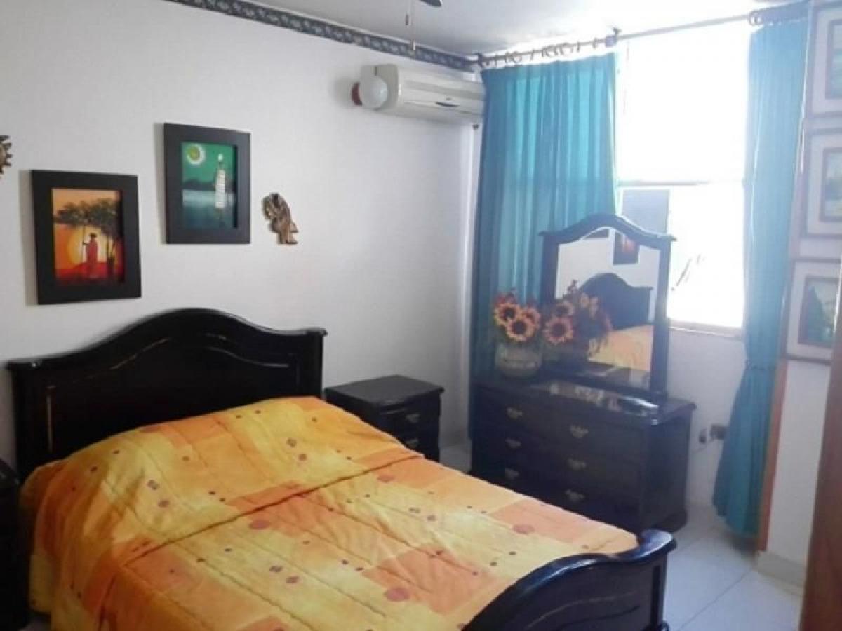 Studio in Guadalajara de Buga, Colombia No. 3911