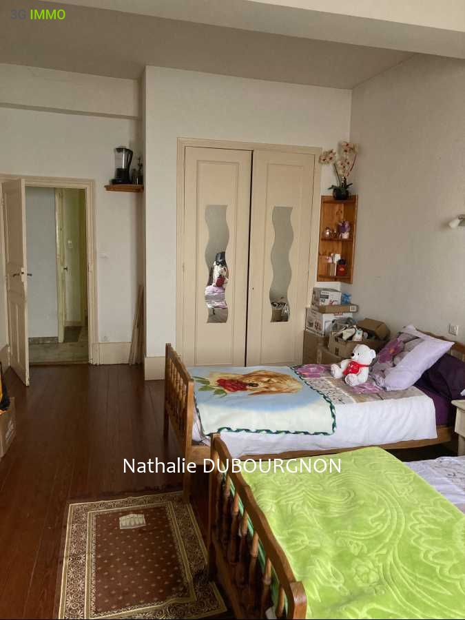 Edifício T4 em Pont-de-Veyle, France N.º 202794