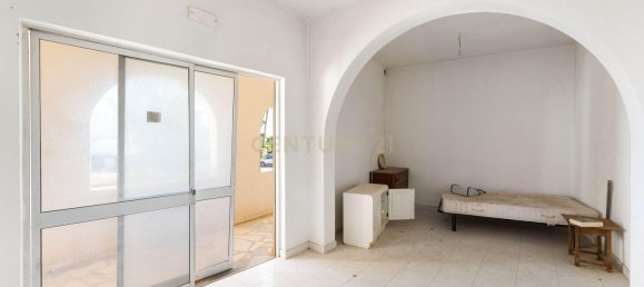 2125m² Hotel in Quarteira, Portugal No. 64196 32