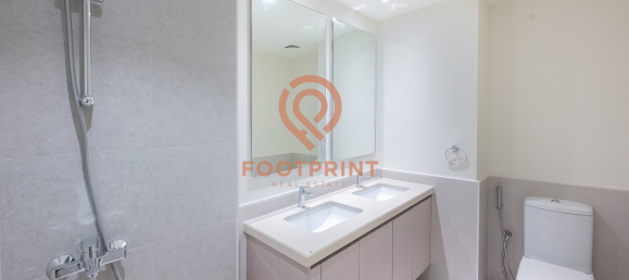 2 bedrooms Townhouse in Dubai, UAE No. 24304 10